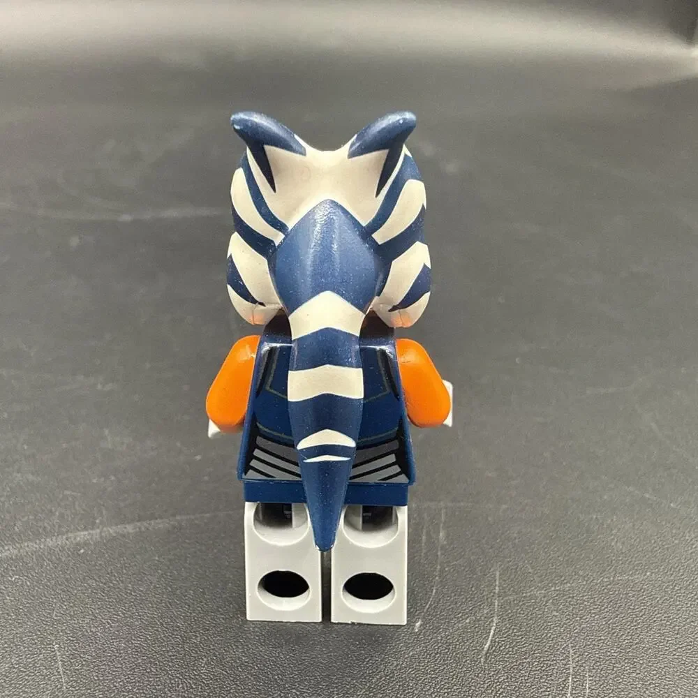 LEGO Authentic Star Wars Ahsoka Tano Minifigure 12711067